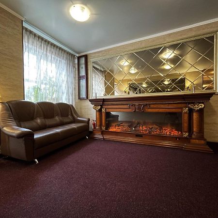 Park Hotel Kharkiv Bagian luar foto
